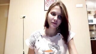 Lilly a terhes tinédzser maca maszturbációja