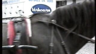 Forró vakáció 2 - Magyarul szinkronizált teljes retro sexvideo