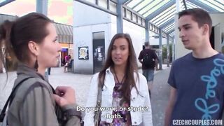 Amatőr tini pár pénzért dug