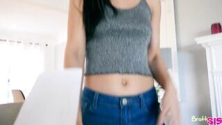 Alina Lopez kedveli oboázni a bátyó faszát