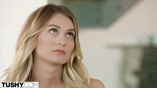 Natalia Starr két fügyit kap