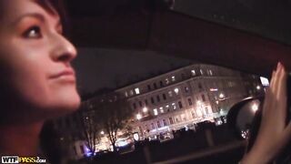 Amatőr fiatal maca dp kettyintése