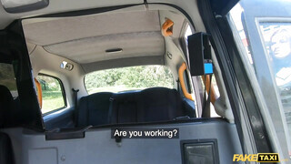 Fake Taxi - Sabien DeMonia a óriási cickós örömlány