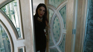 Its POV - Valentina Nappi a szőrös suncis zsenge