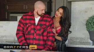 Brazzers - Katana Kombat a férje haverjával hancúrozik