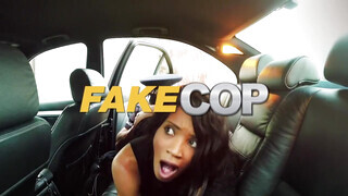 Fake Taxi - Roxy Lace muffját a néger taxis döngeti
