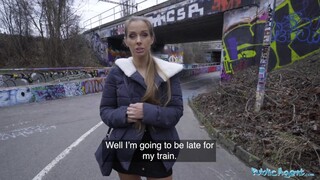 Public Agent - Kinuski élvezi ha pénzért kúrhat