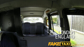 FakeTaxi - termetes popós csajszika dugni akar