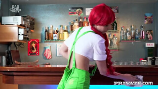 Private.com - Molly O'Quinn kettő péniszt kap