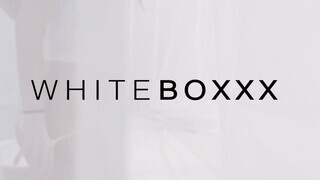 WHITEBOXXX - Rebeca Volpetti tökéletes lyuka