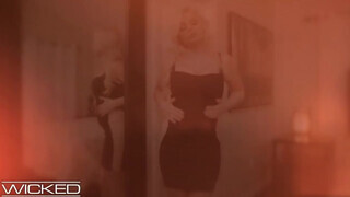 Wicked - Katy Jayne a szőrös bulkeszos milf