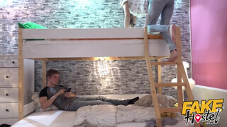 Fake Hostel - Milf rábukik a fiatal faszra