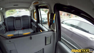 Fake Taxi - Lina Luxa a magas francia tinédzser csaj
