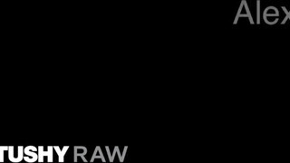 TUSHYRAW - cuki kicsike fiatal hátsó nyílásba megbaszva, de nagyon