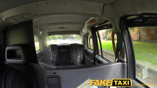 FakeTaxi - Bombázó lengyel maca megrakva