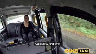 Fake Taxi - Nikky Dream óriási tőgyes szöszi