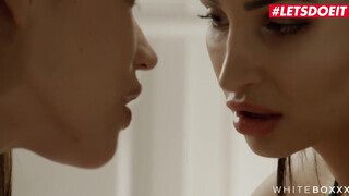 White Boxxx - Alyssia Kent és Alyssa Reece a csábos román lányok