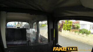 FakeTaxi - egy szívdöglesztő irodista csajszika