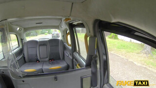 Fake Taxi - Kira Noir a bájos barna lyuk