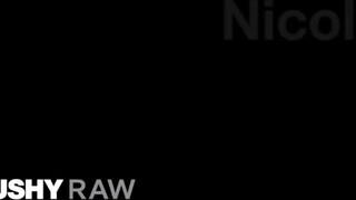 TUSHYRAW - Nicole Aria popója meghágva