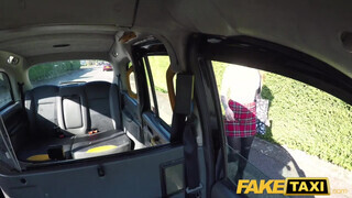 Fake Taxi - Kylie Nymphette a ribi fősulis csajszi