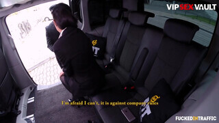 FuckedInTraffic - Jocelyne szenvedélyes cseh maca és a sofőr