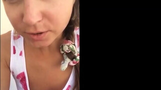 LosConsoladores - Gina Gerson és egy másik gádzsi