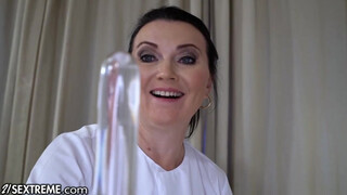 21Sextreme - Túlsúlyos anyuci és a tini tinicsaj