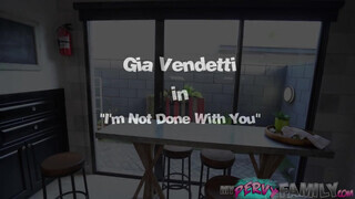 Gia Vendetti a szenvedélyes hosszú combú dél amerikai