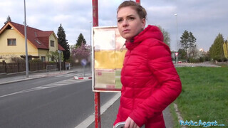 Public Agent - Amatőr lány pénzért megkettyintve