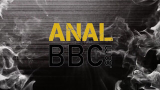 ANALIZED - Anna Rey befogadja a hatalmas fekete brét