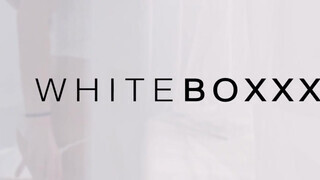 WHITEBOXXX - Nicole Pearl vonzó kamatyolása a barátjával