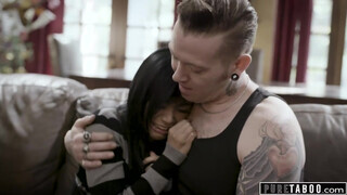 PURE TABOO - Ember Snow depressziós volt a csávója miatt
