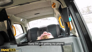 Fake Taxi - Szenvedélyes latin csajszika megkefélve a taxiban