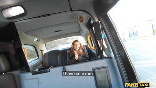 Fake Taxi - 18 éves szuka segglyukba tolva