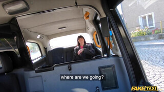 Fake Taxi - Tetkós olasz lány megrakva