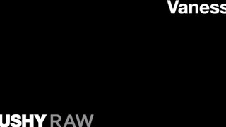 TUSHYRAW - Vanessa várja a fenekébe a hímtagot
