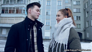 Casual Zsenge Porno - Iris Kiss Kiss a cuki kicsike orosz tinédzser