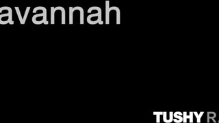 TUSHYRAW - Savannah Bond ánuszába barna falloszt tolnak