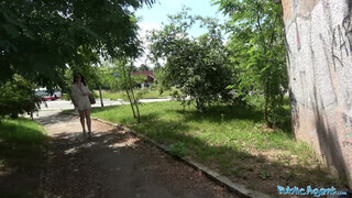 Public Agent - Hannah Vivienne a lotyó milf