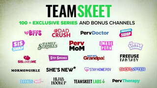 Scarlet Skies és Natalia Queen kettyintése - TeamSkeet