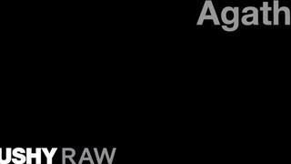 TUSHYRAW - Agatha a szexy vörös hajú szuka