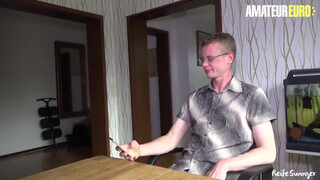 REIFESWINGER - Német milf zsenge ürgével szexel
