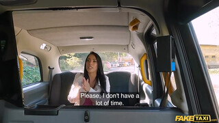 Fake Taxi - Megan Fiore a szenvedélyes méretes keblű csajszika