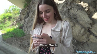 Public Agent - Arina Shy a félénk tinédzser bige