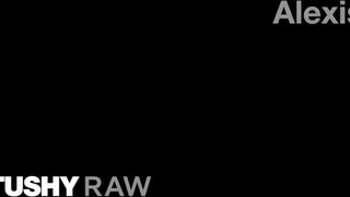 TUSHYRAW - Alexis Tae kettő kukacot kap