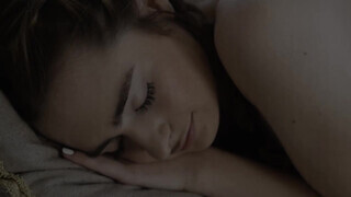 FamilyXXX - Reese Robbins örül ha rúdat lát