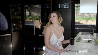 PrivateBlack - Anna Polina a méretes cickós zsenge bige