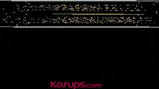 Karups - Tara Ashley tövig bekapja a péniszt