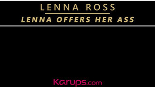 Lenna Ross popója megkúrelva